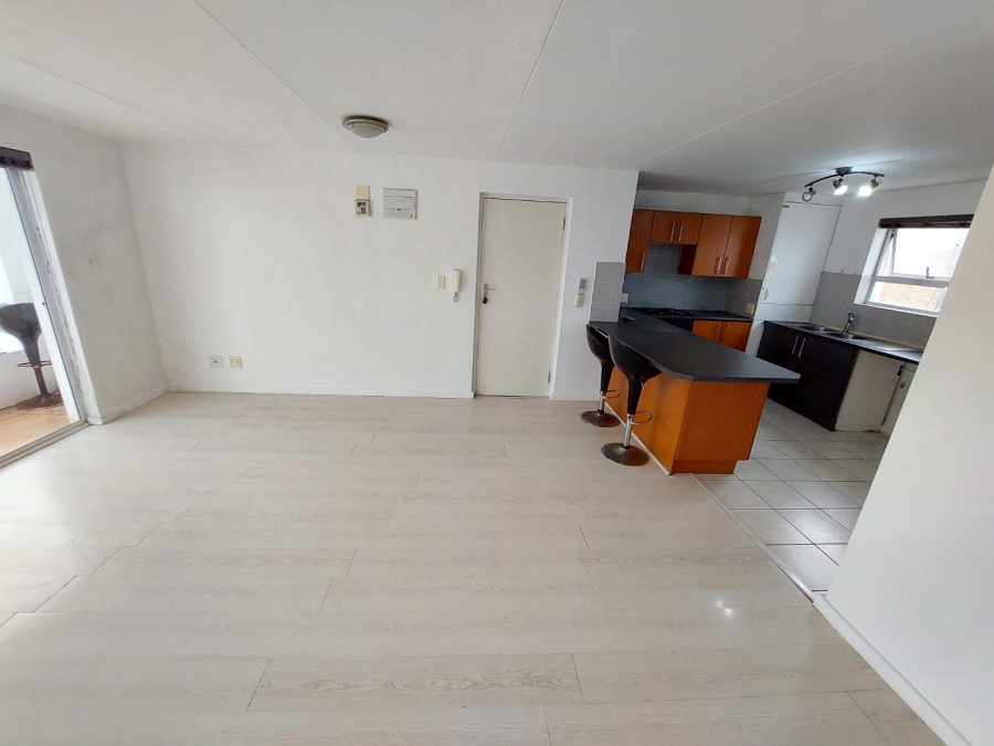 To Let 2 Bedroom Property for Rent in Lansdowne Western Cape